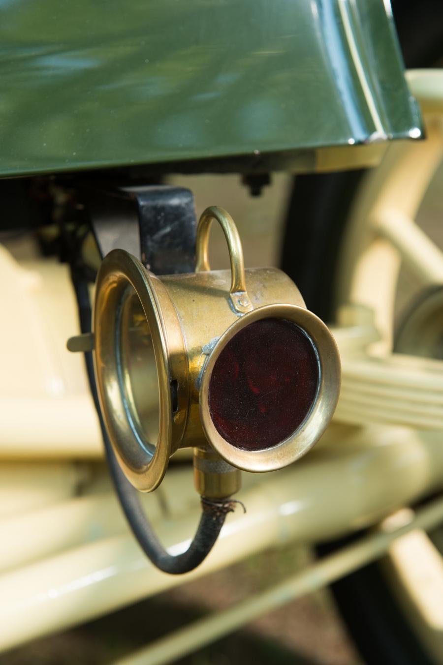  Pope-Waverley 3 HP Electric Runabout 1906 года  (фото 3 из 18)